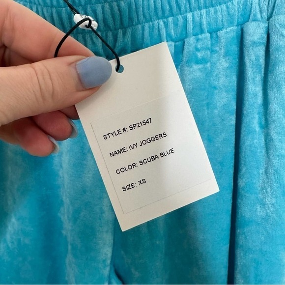 NWT GENERATION LOVE Scuba Blue Ivy Velvet Joggers XS - Picture 9 of 9